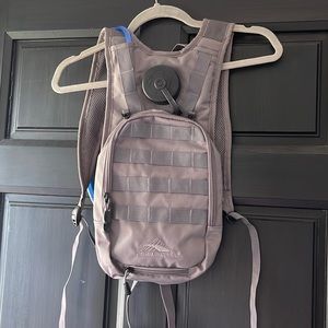 High Sierra Hydration Pack